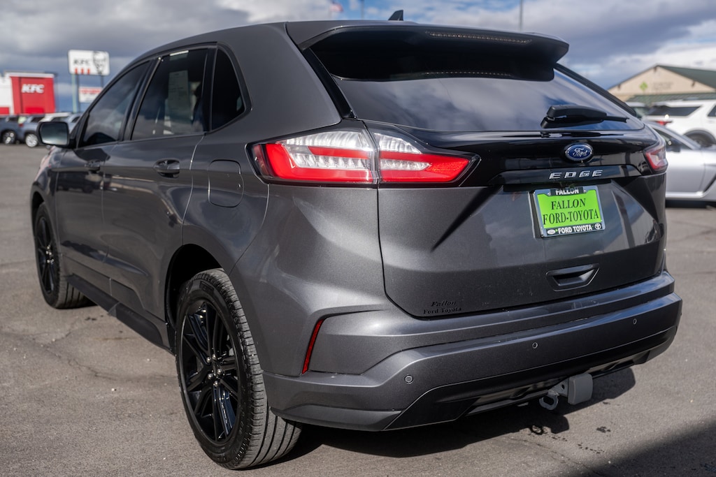 Used 2024 Ford Edge SEL AWD