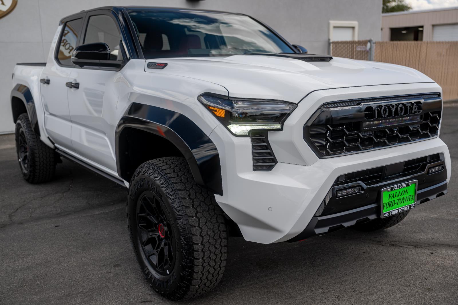 2026 Toyota Tacoma TRD Pro - Photo 8
