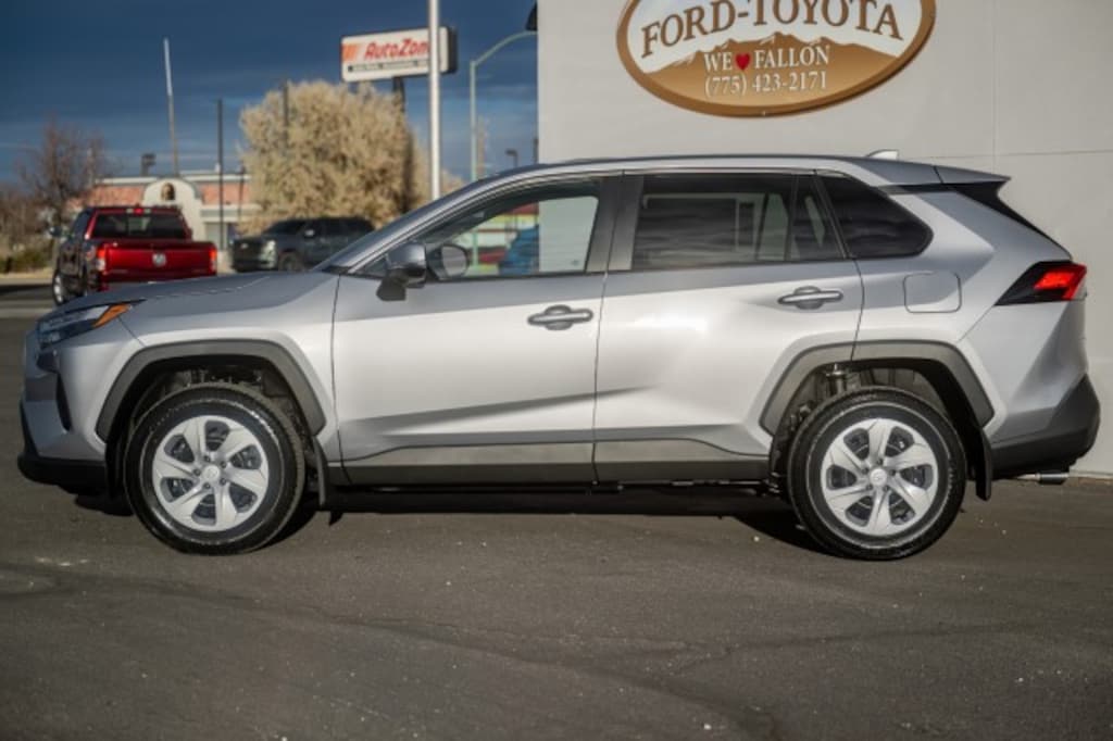 New 2025 Toyota RAV4 LE SUV