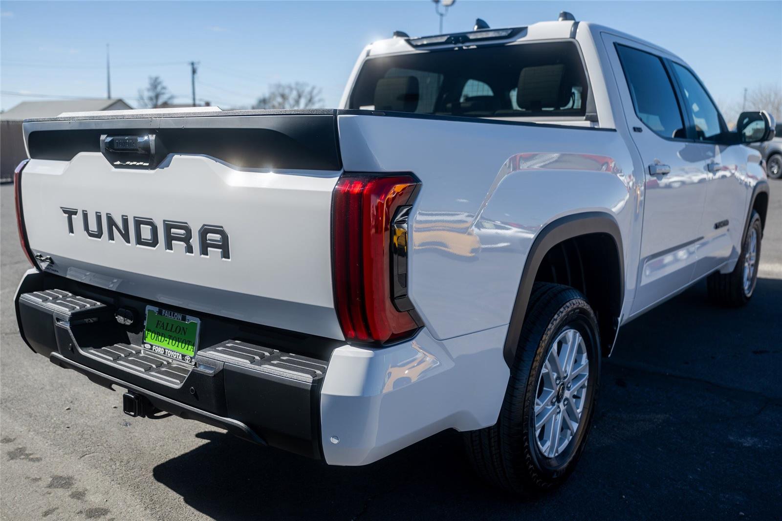 2026 Toyota Tundra SR5 - Photo 6