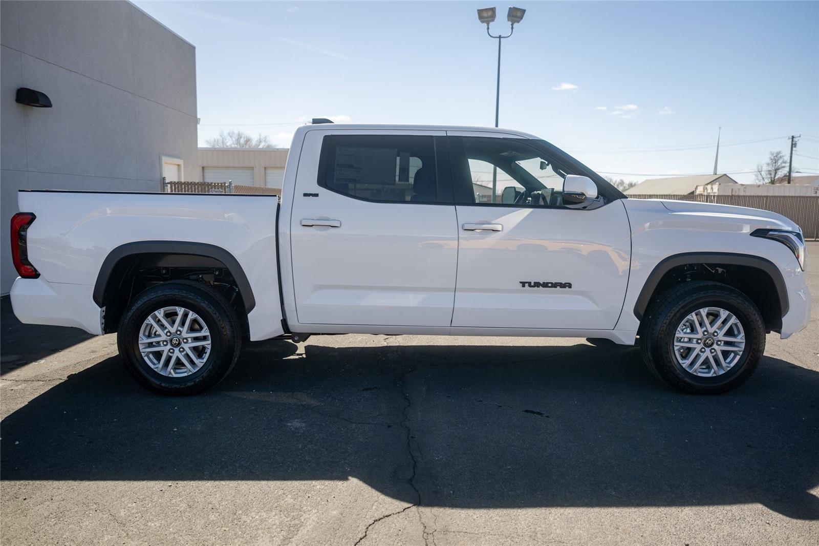 2026 Toyota Tundra SR5 - Photo 7