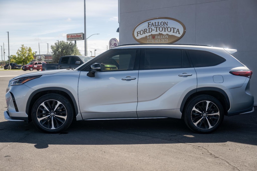 Used 2021 Toyota Highlander XSE SUV