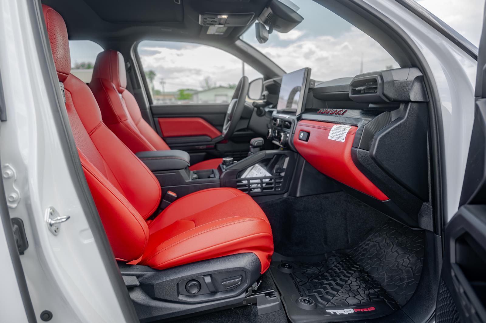 2026 Toyota Tacoma TRD Pro - Photo 13