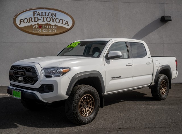 2023 Toyota Tacoma Trail's photo