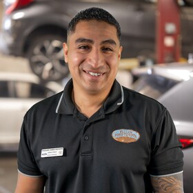 Staff member Jorge Perez from ID_deb383
