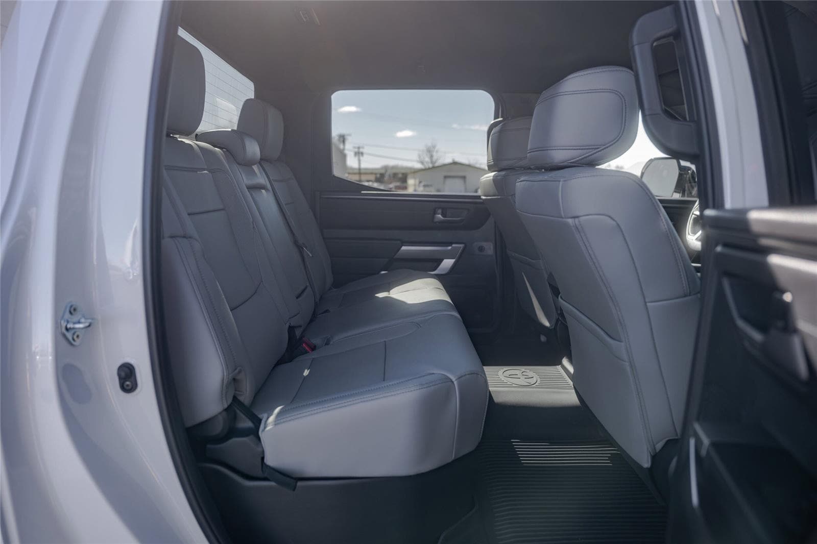 2026 Toyota Tundra SR5 - Photo 12