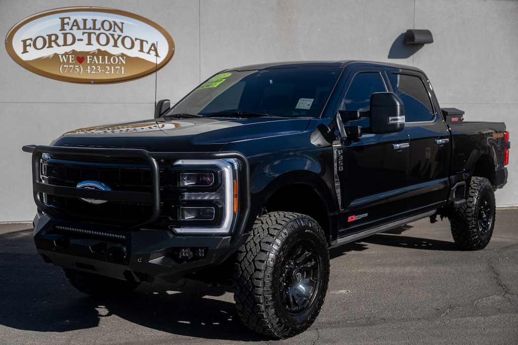 Used 2023 Ford Super Duty F-350 SRW Platinum 4WD Crew Cab 6.75 Box