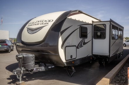 2021 Wildwood by Forest River Heritage m-25rbhl