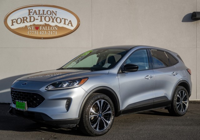 2022 Ford Escape SE's photo