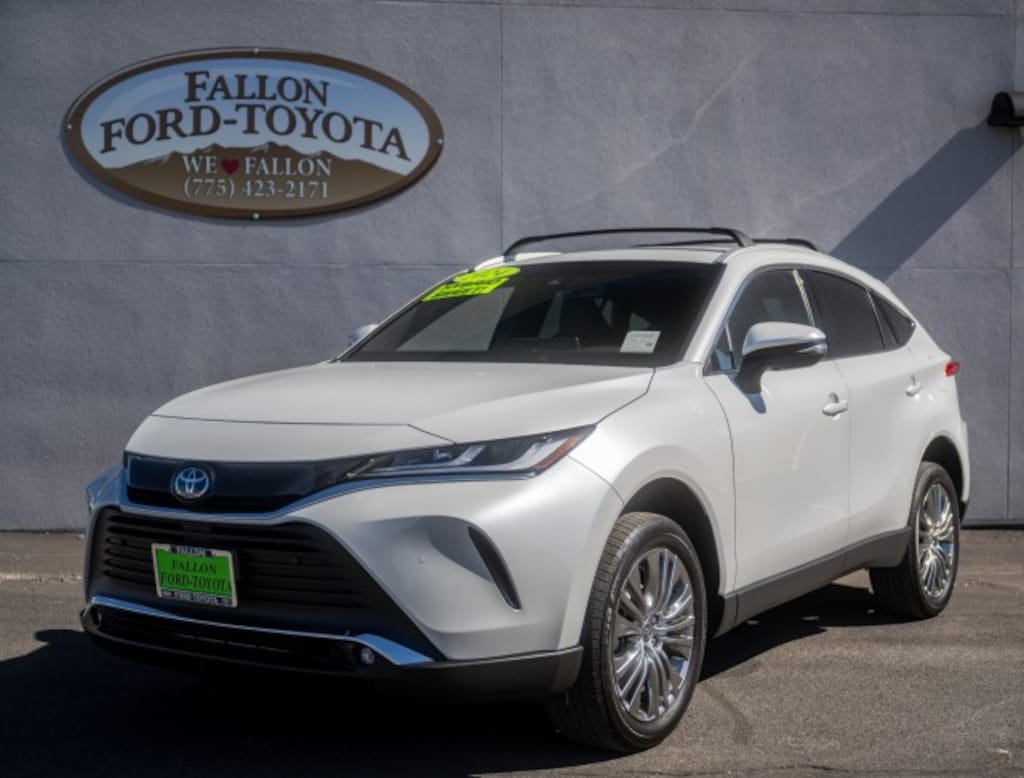 Used 2024 Toyota Venza XLE SUV