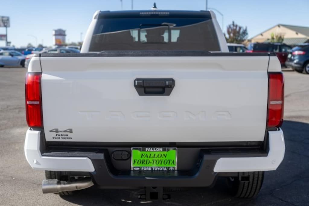 New 2025 Toyota Tacoma SR5 Truck Double Cab