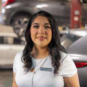 Staff member Alexis Peru from ID_bfda33