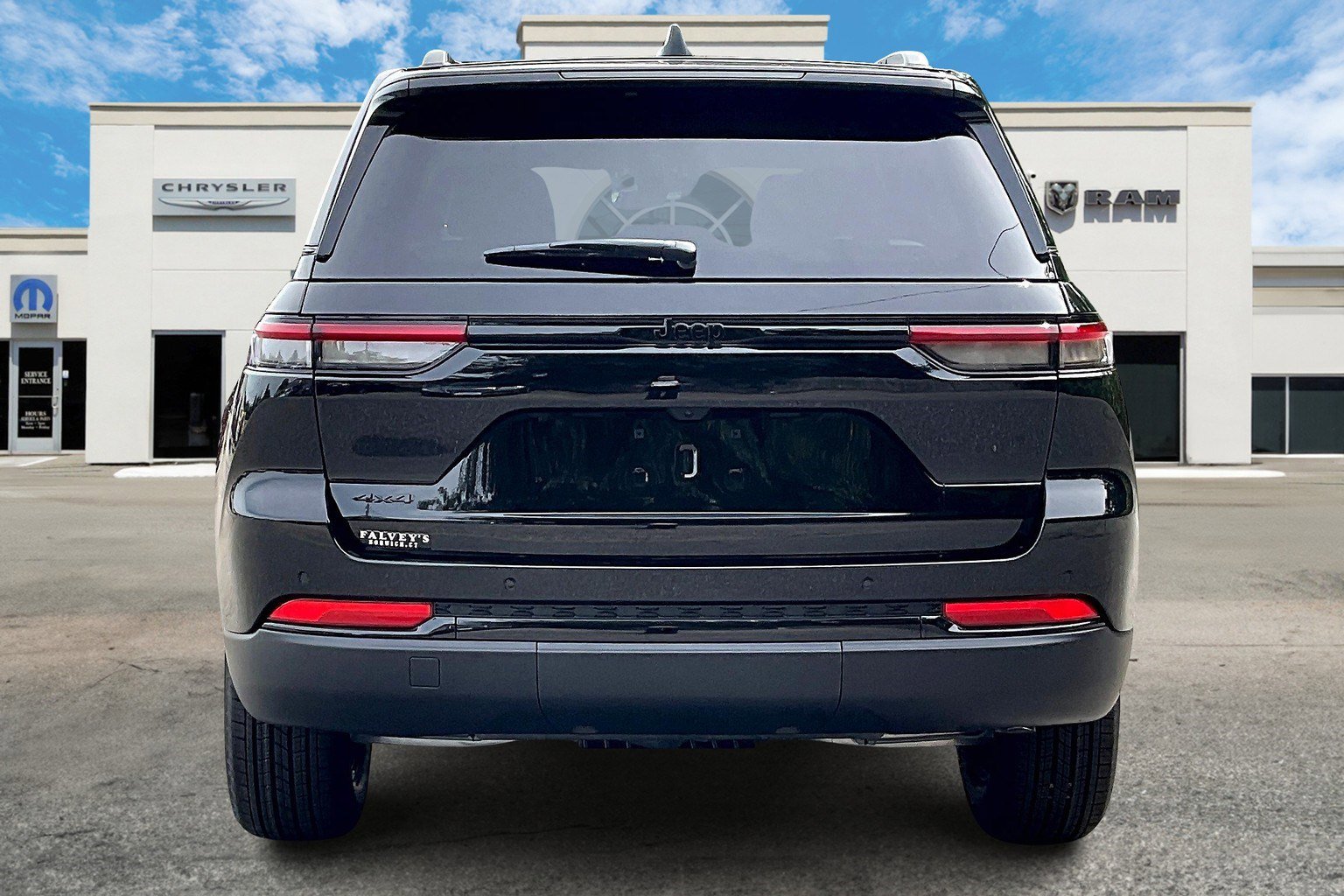 2025 Jeep Grand Cherokee Altitude photo 4