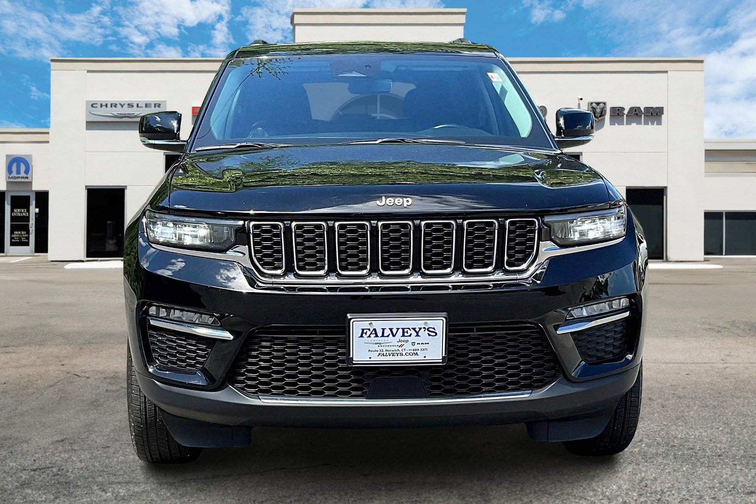 2022 Jeep Grand Cherokee Limited photo 3