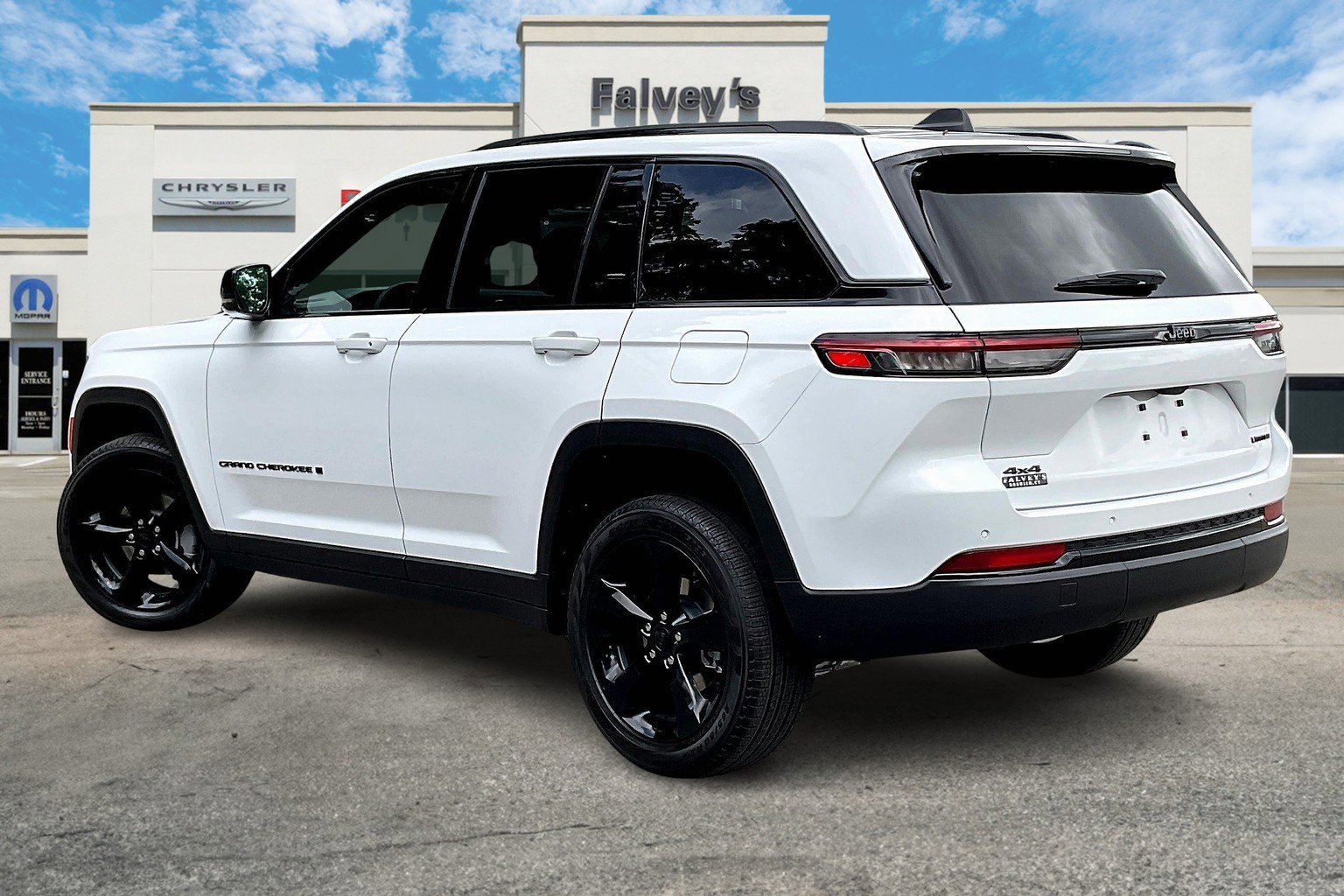 2025 Jeep Grand Cherokee Limited photo 3