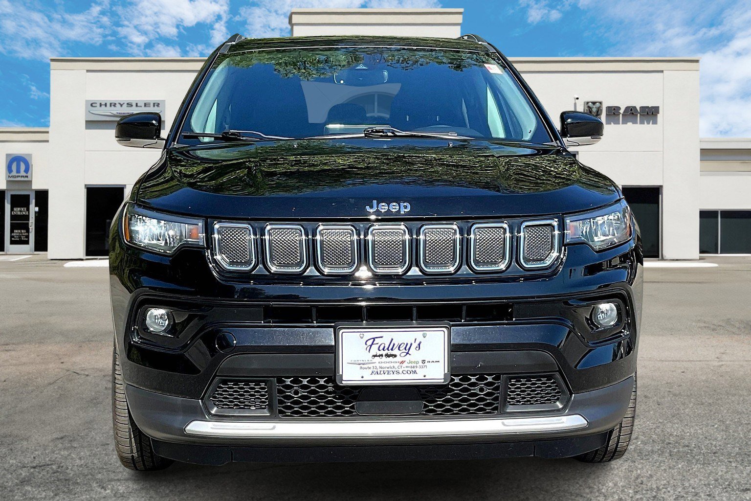 2022 Jeep Compass Limited photo 2