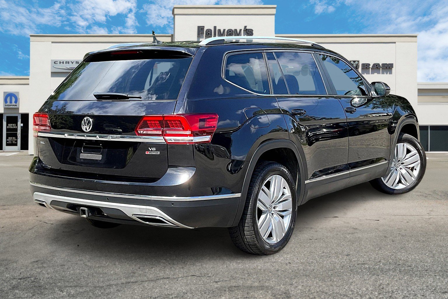 2019 Volkswagen Atlas V6 SEL photo 2