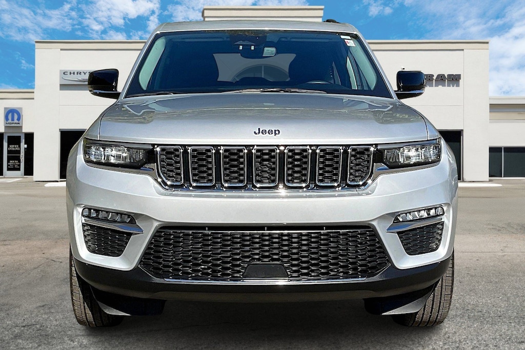 Used 2023 Jeep Grand Cherokee Limited SUV