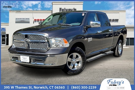 2019 Ram 1500 Classic SLT Truck Crew Cab