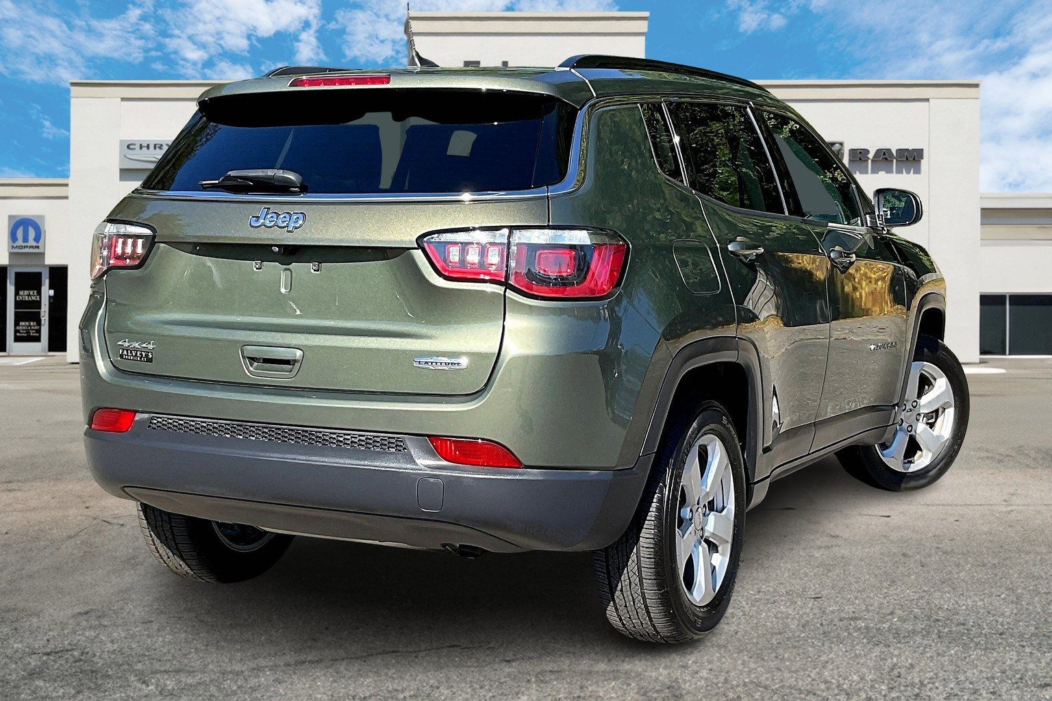 2019 Jeep Compass North Edition Latitude photo 2