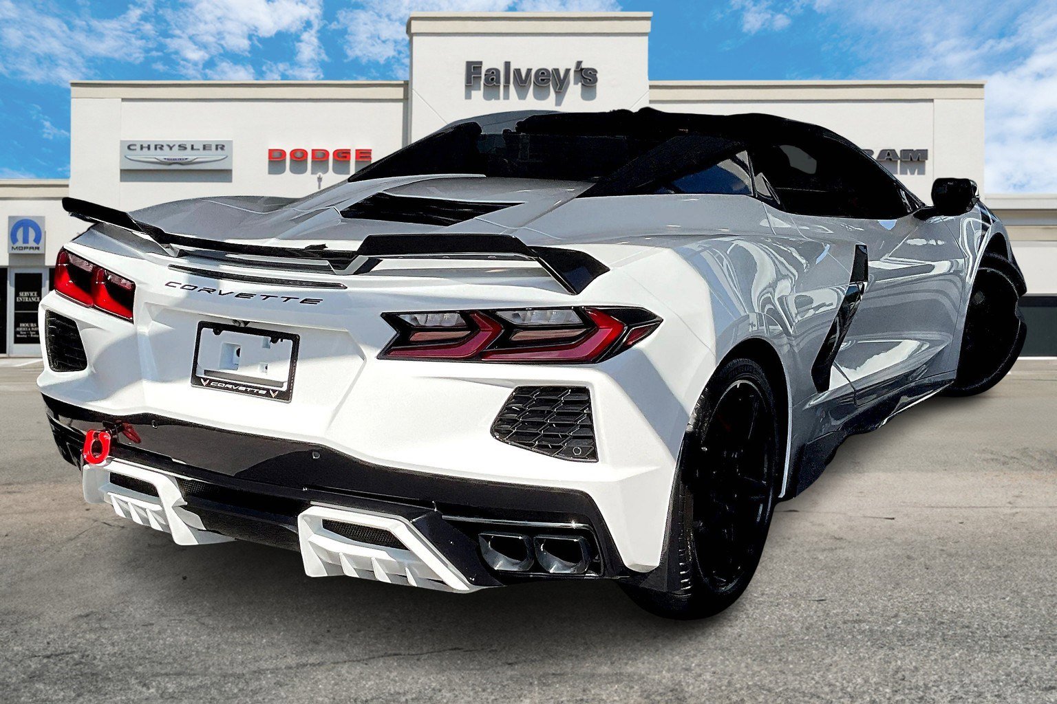 2024 Chevrolet Corvette Stingray 2LT photo 2