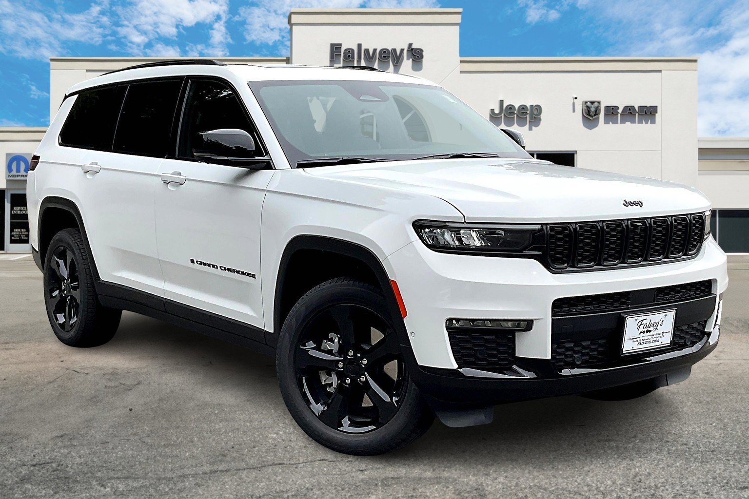 2025 Jeep Grand Cherokee Limited photo 2
