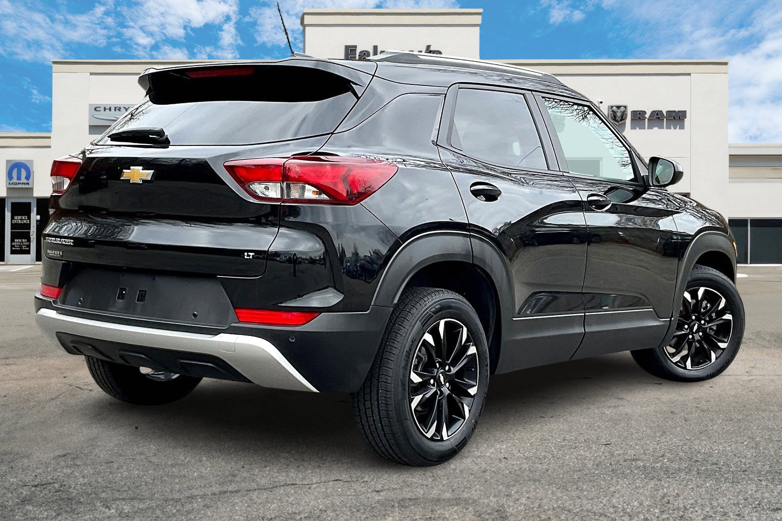 Used 2022 Chevrolet Trailblazer LT with VIN KL79MPSL6NB073930 for sale in Norwich, CT