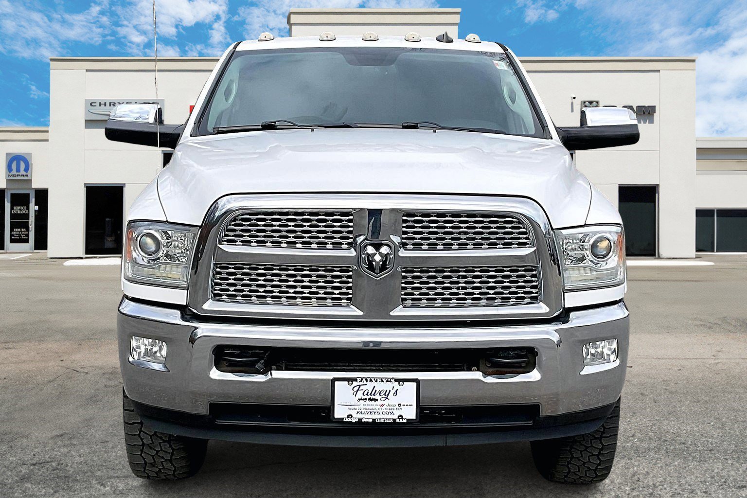 2015 Ram 2500 Laramie photo 3