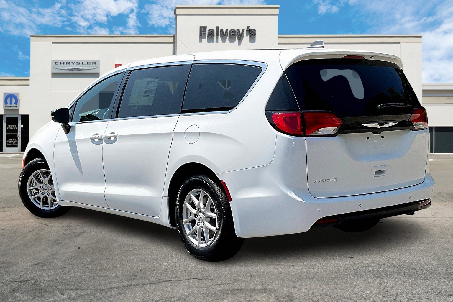 2026 Chrysler Voyager LX photo 3