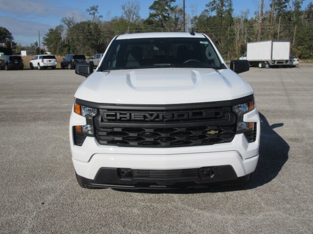 2025 Chevrolet Silverado 1500 Custom photo 3