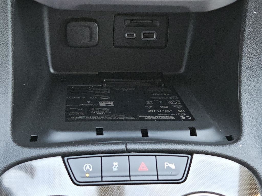 2022 GMC Acadia AT4 - Photo 14