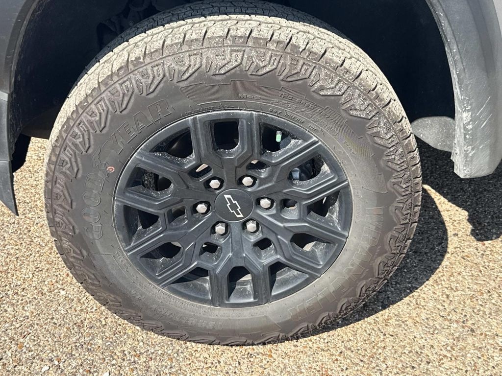 Used 2024 Chevrolet Colorado 4WD Trail Boss Crew Cab