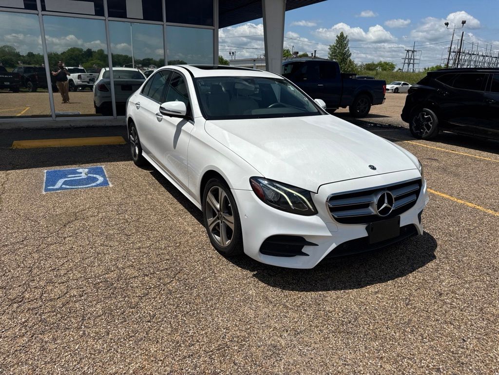 2019 Mercedes-Benz E-Class E300 4MATIC's photo