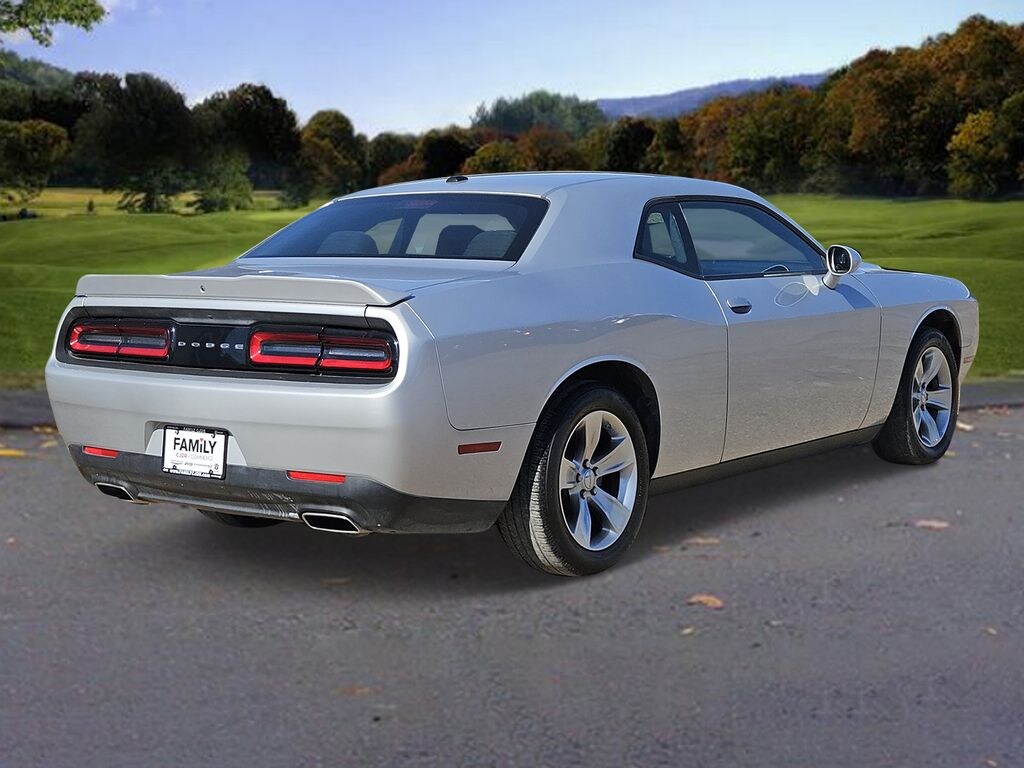 Used 2022 Dodge Challenger SXT Coupe