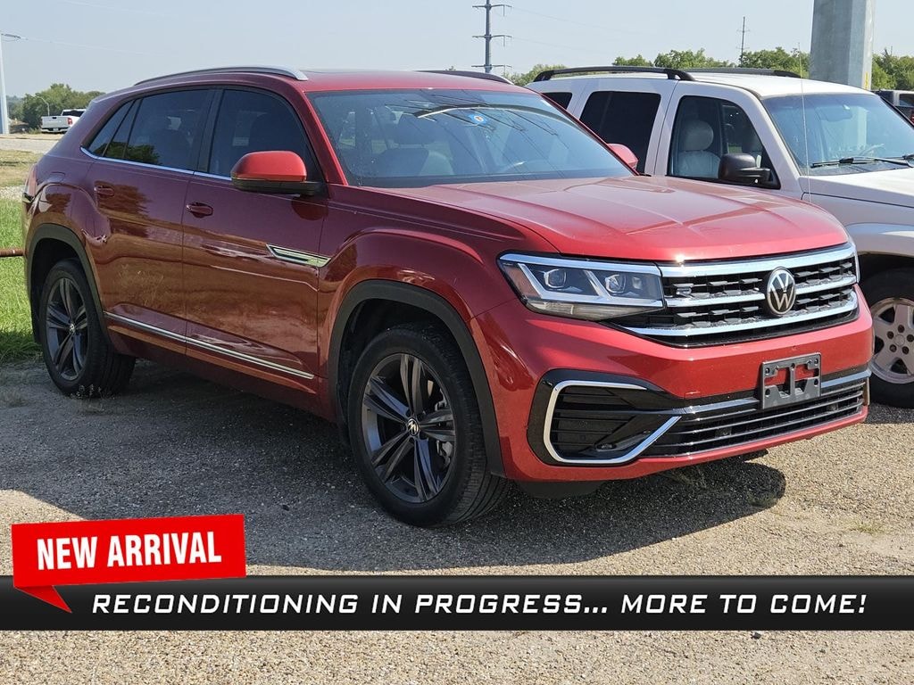 Used 2021 Volkswagen Atlas Cross Sport 3.6L V6 SE w/Technology R-Line SUV