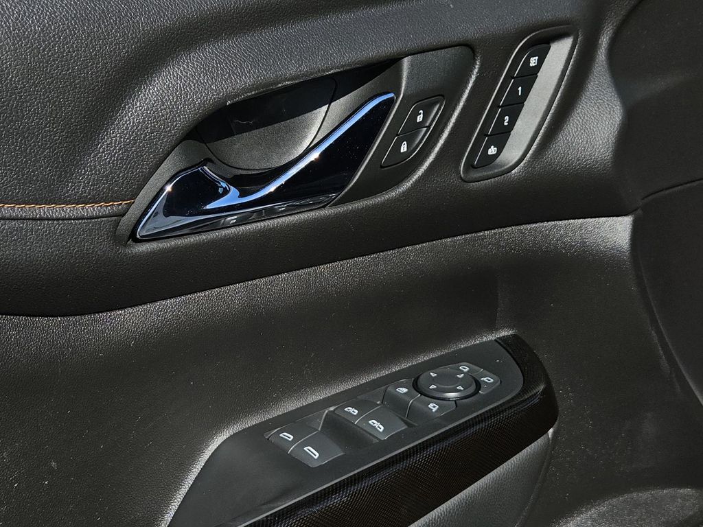 2022 GMC Acadia AT4 - Photo 26