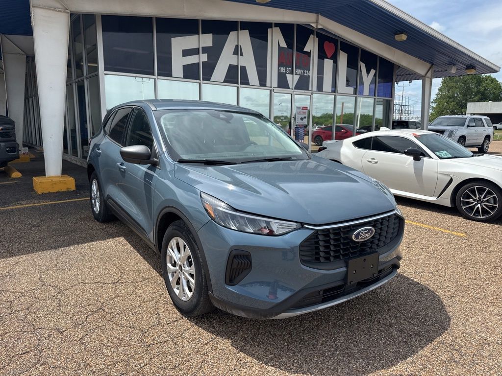 2023 Ford Escape Active FWD's photo