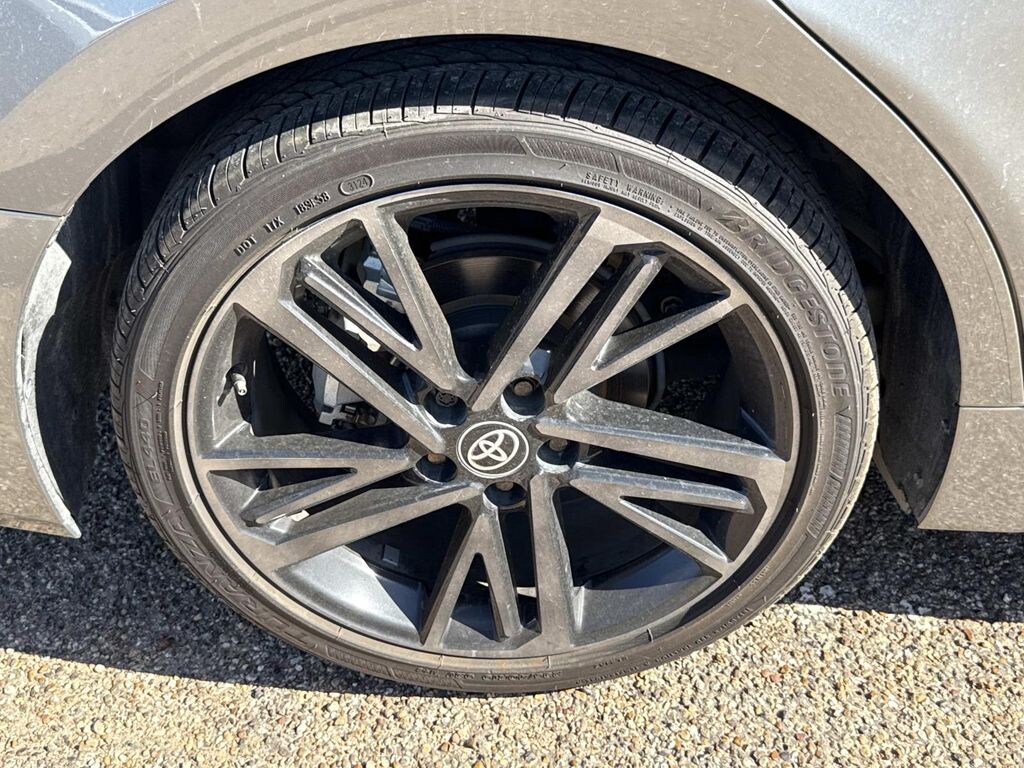 Used 2025 Toyota Camry Hybrid XSE Sedan