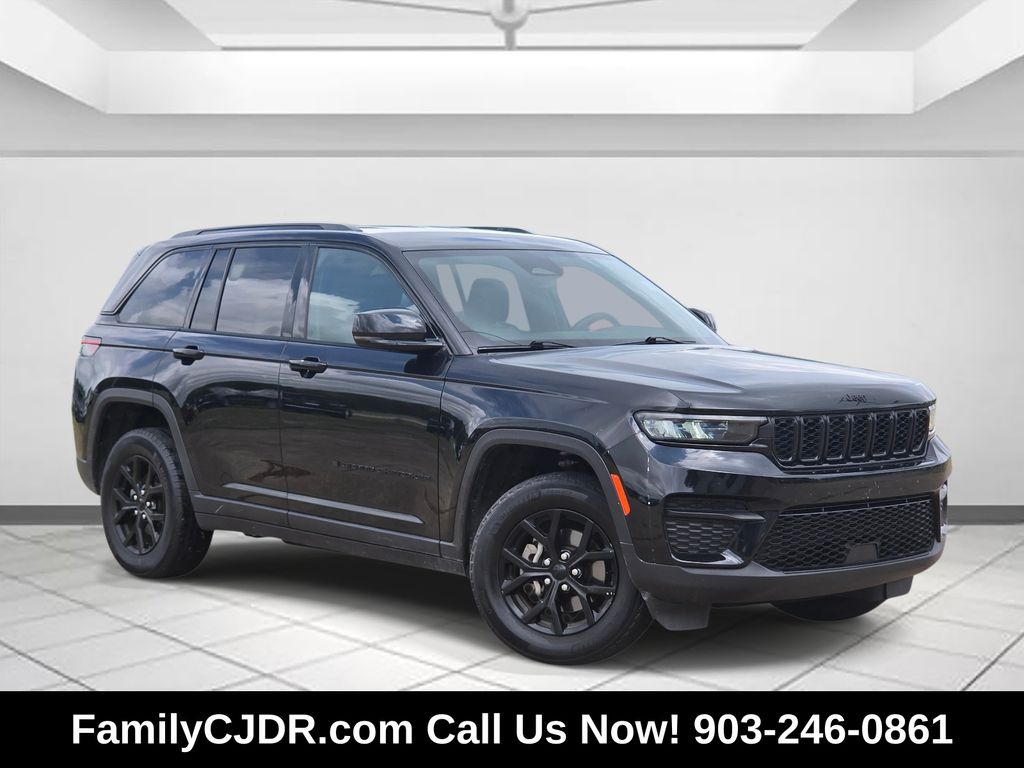 Used 2024 Jeep Grand Cherokee Altitude
