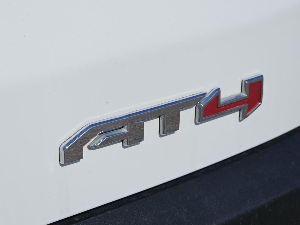2022 GMC Acadia AT4 - Photo 8