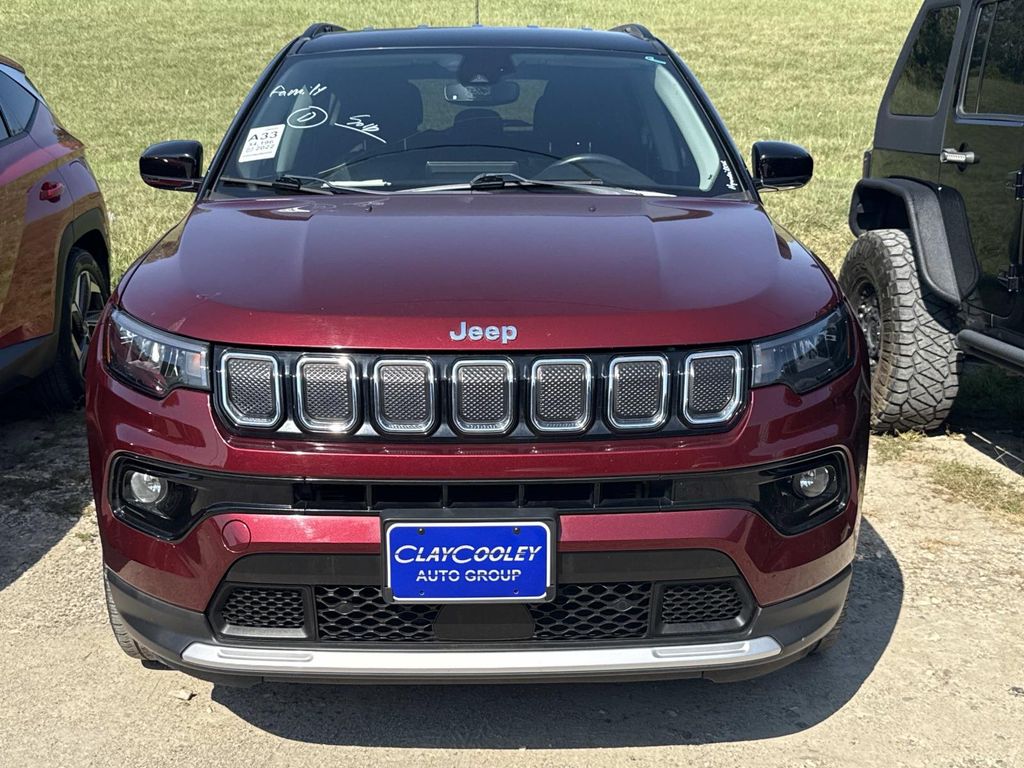2022 Jeep Compass Limited photo 2