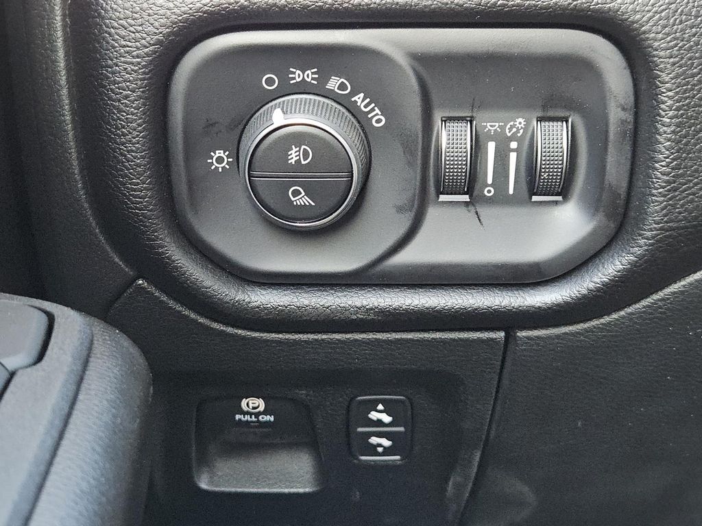2026 RAM 1500 Big Horn/Lone Star - Photo 17