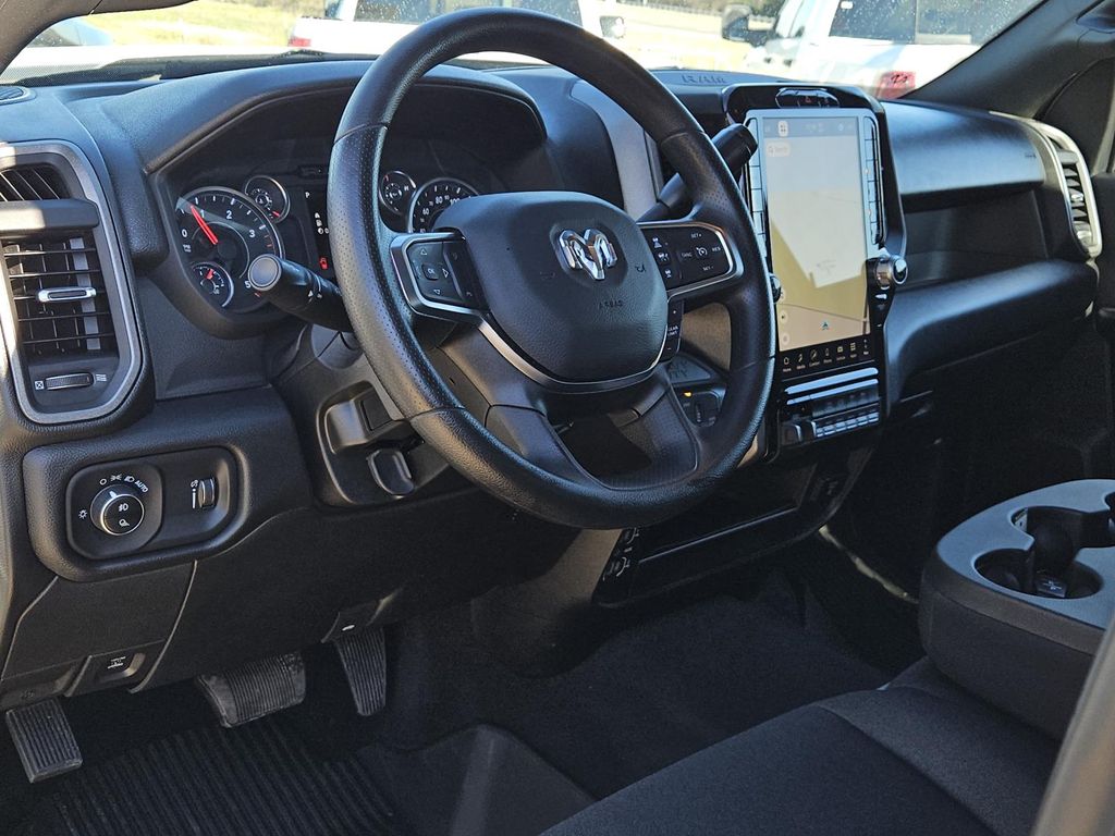 2025 RAM 2500 Tradesman - Photo 25