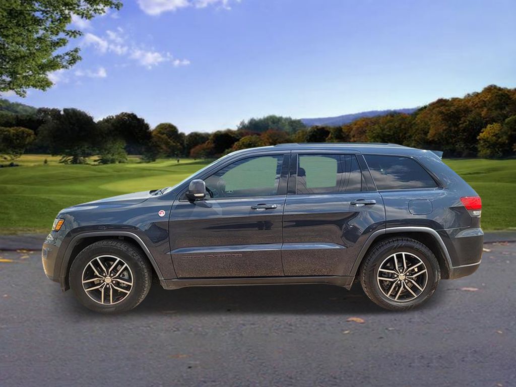2018 Jeep Grand Cherokee Trailhawk photo 3
