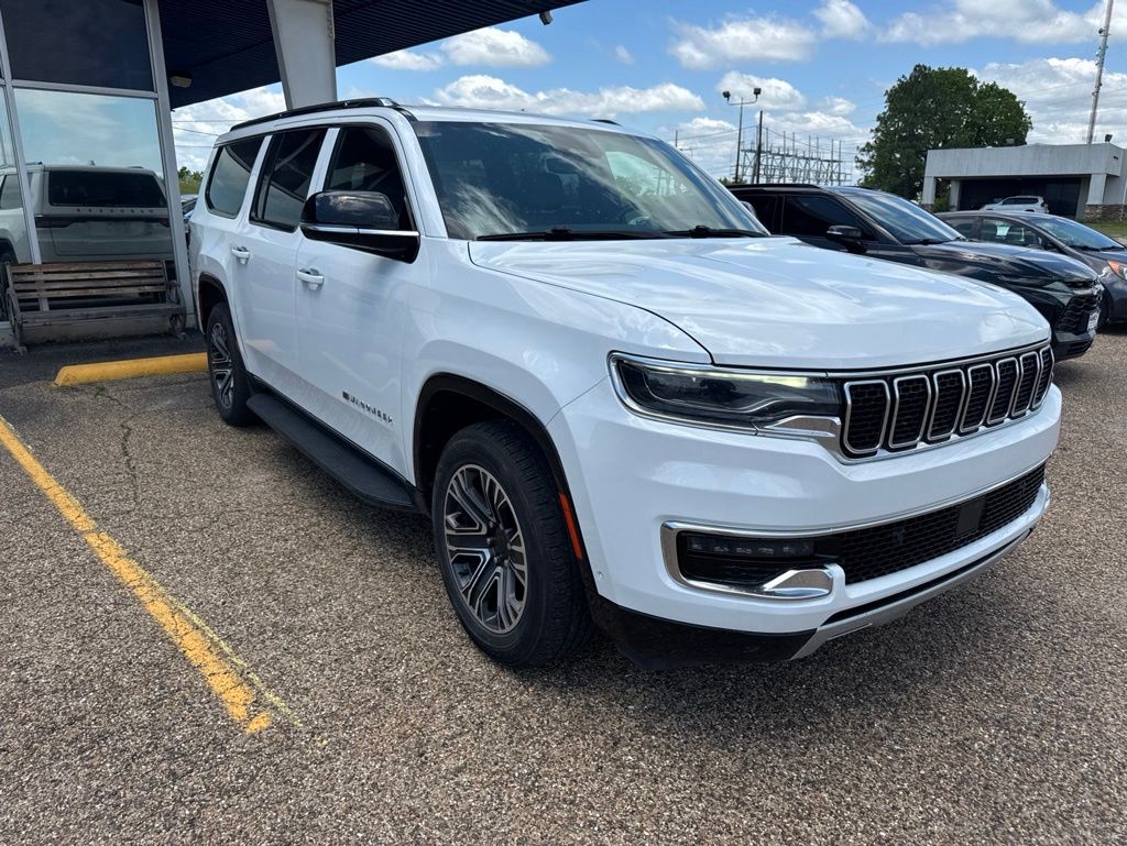 2023 Jeep Wagoneer L Series II 4WD's photo