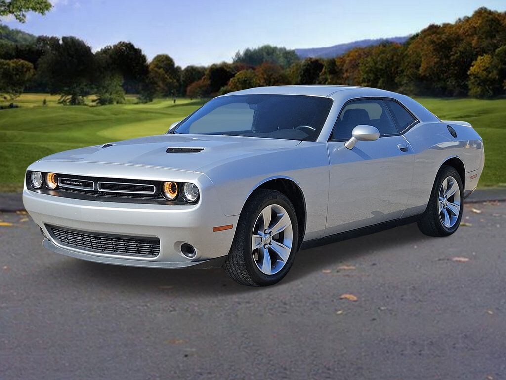 Used 2022 Dodge Challenger SXT Coupe