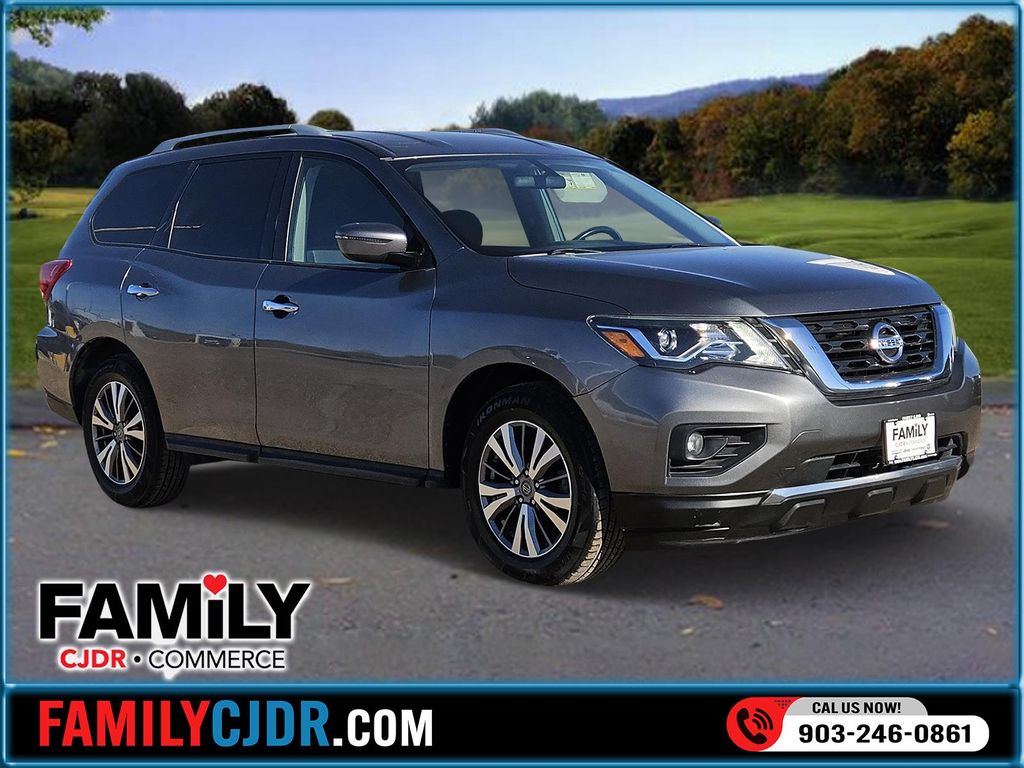 2020 Nissan Pathfinder SV