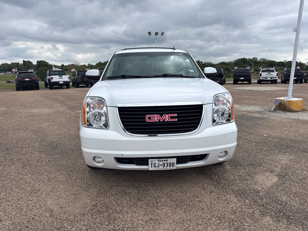 Used 2011 GMC Yukon SLT with VIN 1GKS2CE08BR155346 for sale in White Oak, TX