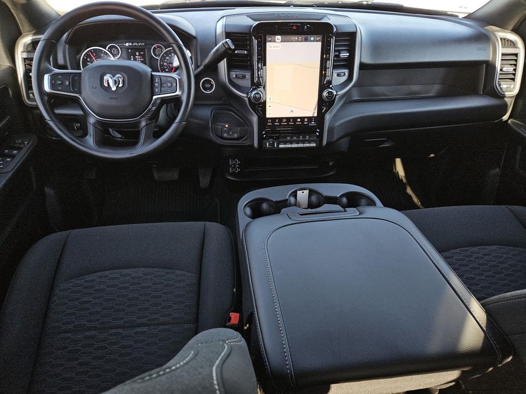2025 RAM 2500 Tradesman - Photo 12