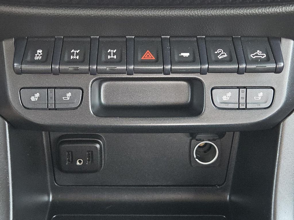 2019 Chevrolet Colorado ZR2 - Photo 19